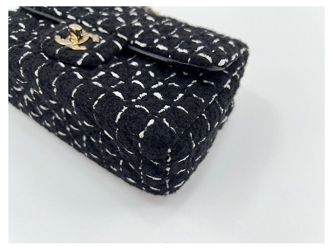 Borsa a Spalla Chanel Mini Matelassé Nero - vista 8