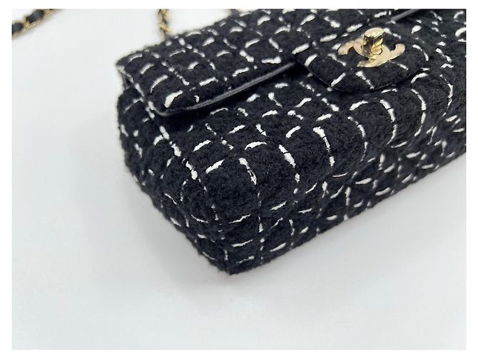 Borsa a Spalla Chanel Mini Matelassé Nero - vista 9