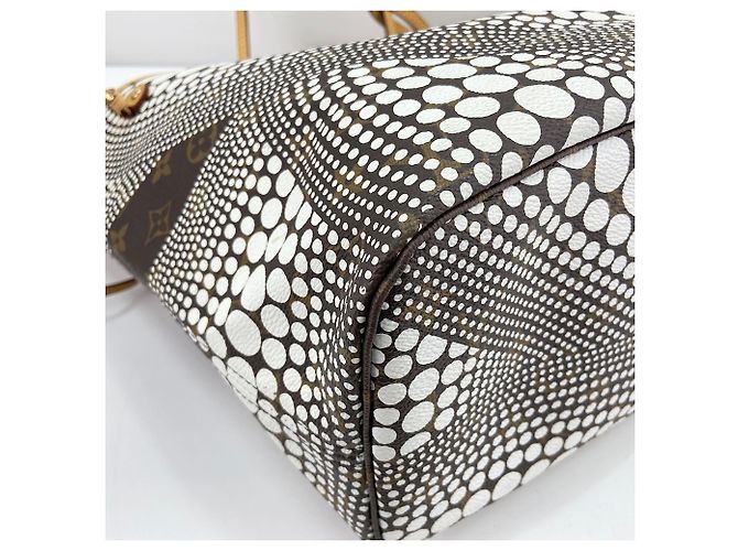Borsa Tote Louis Vuitton x Yayoi Kusama Neverfull MM Bianco Monogramma - vista 8