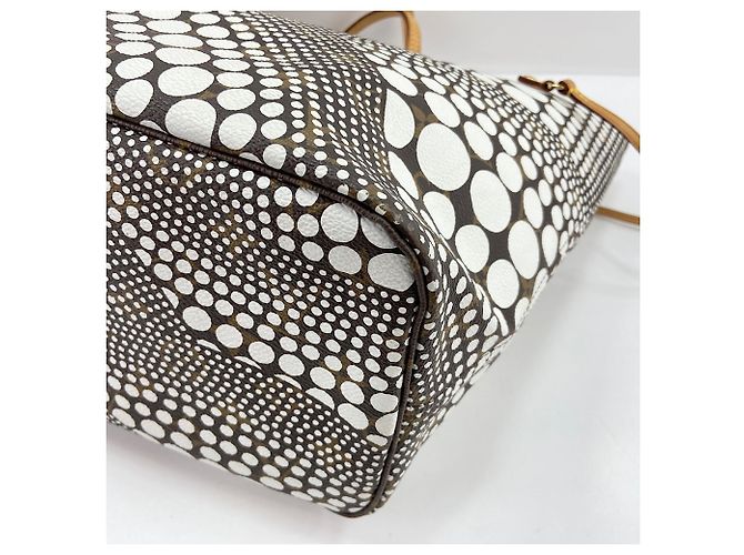 Borsa Tote Louis Vuitton x Yayoi Kusama Neverfull MM Bianco Monogramma - vista 9
