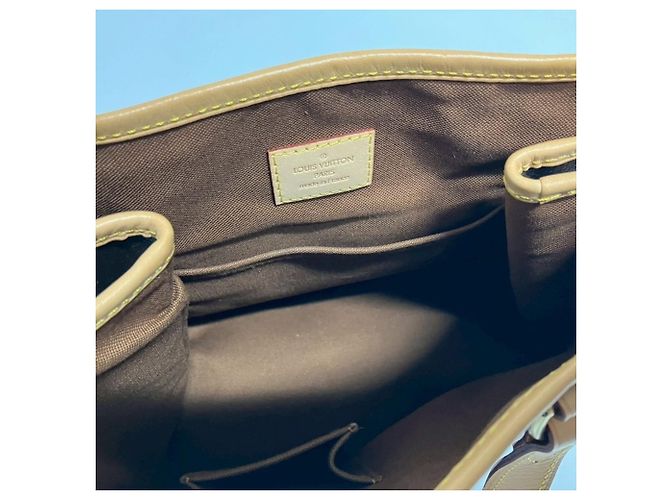 Sac Louis Vuitton Batignolles Marron Monogramme - vue 12