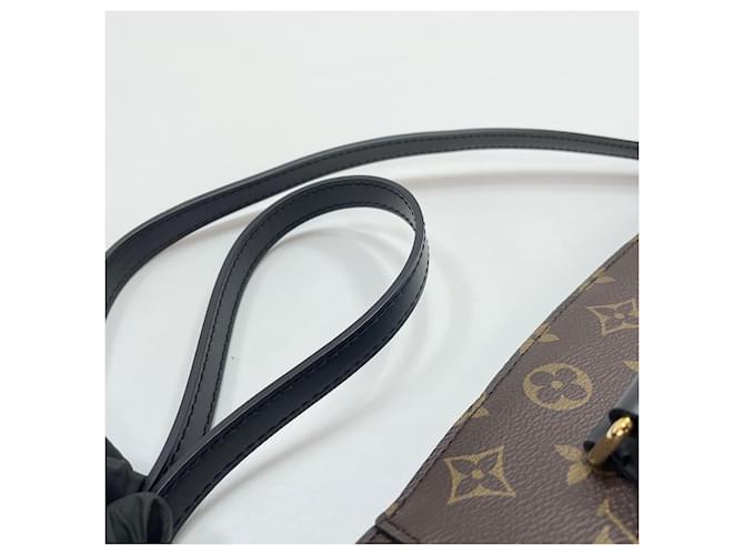 Borsa Louis Vuitton Phoenix PM Marrone - vista 11
