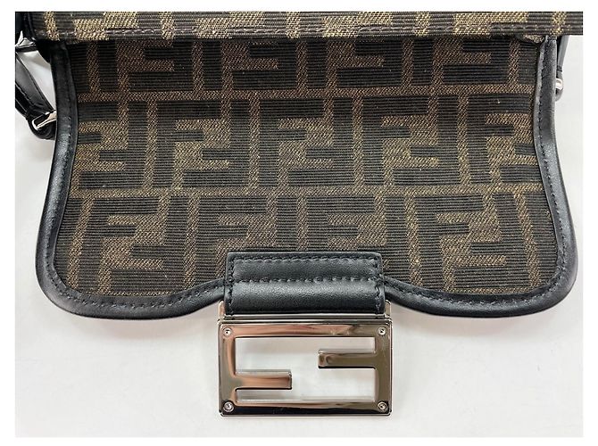 Borsa a tracolla Fendi Double Baguette Marrone - vista 14