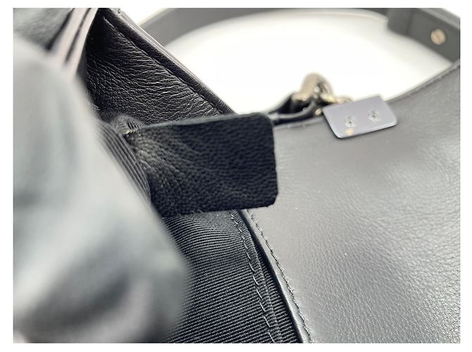 Borsa Chanel Boy Shoulder Bag in nero - vista 11