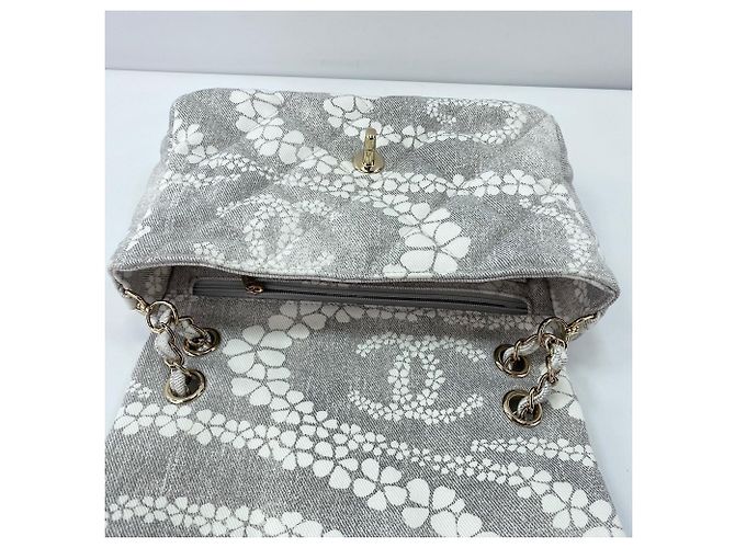 Borsa a tracolla Chanel Coco Beach 23 in tela grigia Marrone - vista 13