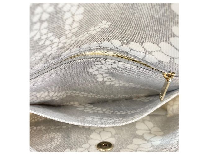 Borsa a tracolla Chanel Coco Beach 23 in tela grigia Marrone - vista 16
