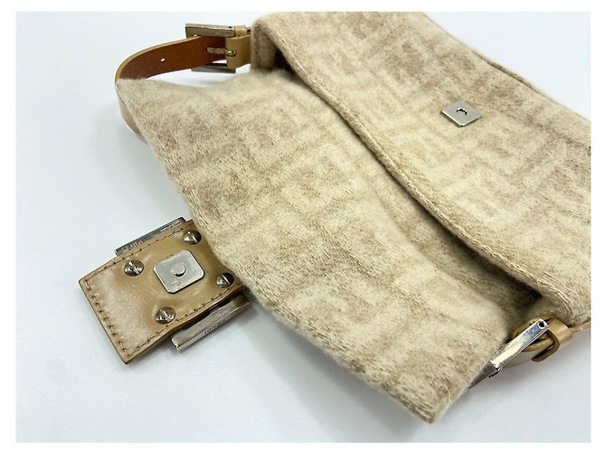 Borsa a secchiello Fendi Mamma Beige - vista 13