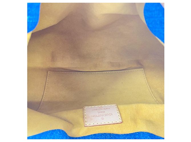 Louis Vuitton Pleaty Handtasche in Blau - Ansicht 10