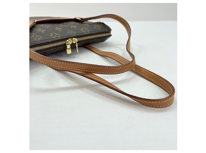 Borsa a Spalla Louis Vuitton Coussin GM Marrone - vista 11