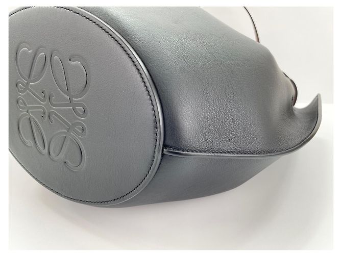 Borsa Loewe Black Leather Shell Tote Bag in pelle nera Nero - vista 7