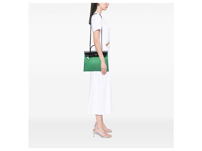 Hermès Herbag Zip 31 in tela militare verde e pelle vachette Hunter - vista 6