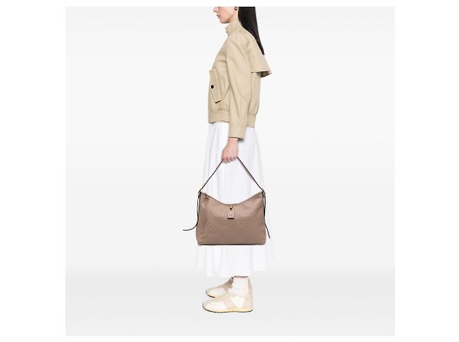 Louis Vuitton Marrone Monogram Empreinte CarryAll MM Taupe - vista 6