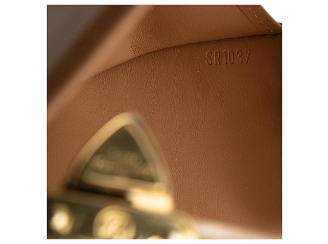 Cartera Louis Vuitton Beige Monogram Vernis Koala - vista 7