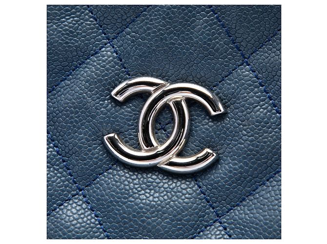 Tote Chanel Blue Quilted Caviar French Riviera Azul - vista 5