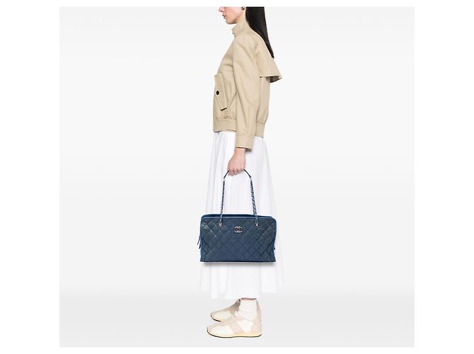 Tote Chanel Blue Quilted Caviar French Riviera Azul - vista 6