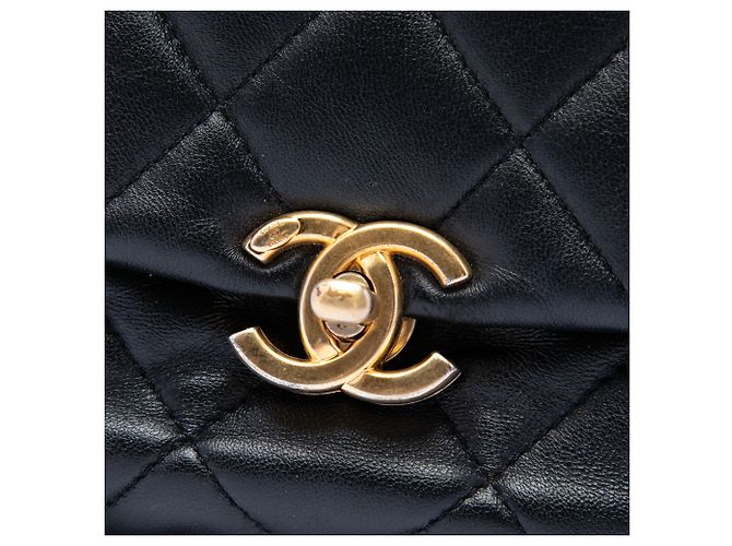 Chanel Black Mini Quilted Lambskin Candy Chain Flap Nero - vista 5