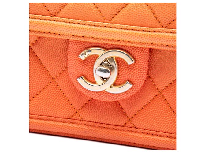 Chanel Orange Small Quilted Caviar Sunset On The Sea Flap Arancione - vista 5