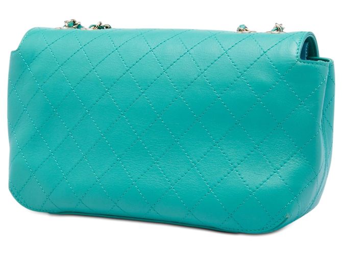 Chanel Blue Medium Stitched Calfskin Covered CC Flap Turchese - vista 2