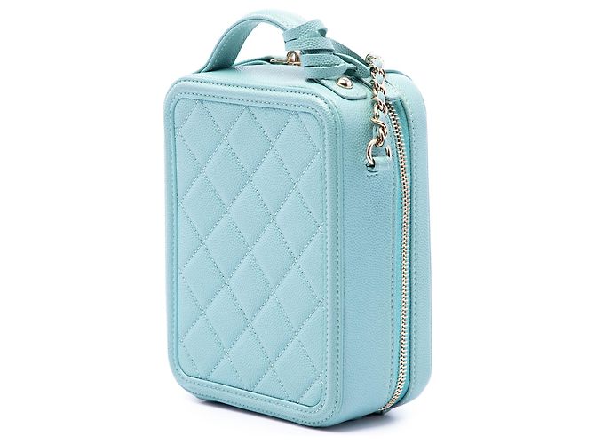 Vanity Chanel Blue Caviar CC Filigree Beauty Case Verticale Blu chiaro - vista 2