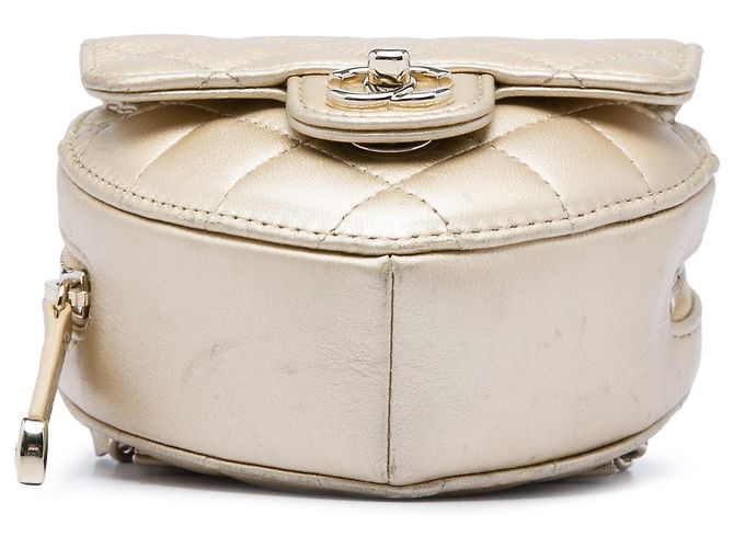Chanel Gold Mini Metallic Lambskin CC in Love Heart Belt Bag Dorado - vista 3