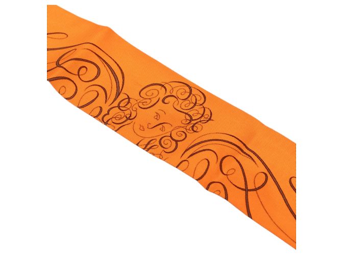 Hermès Orange Exercices pour Former la Main Silk Twilly Scarf Arancione - vista 5