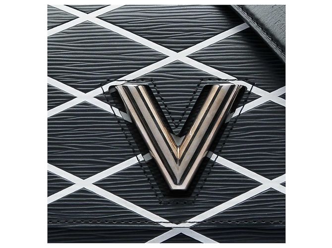 Louis Vuitton Black Epi Malletage Twist Nero - vista 5