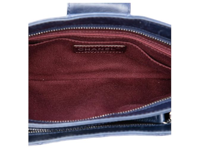 Clutch Chanel Blue Quilted Glazed Calfskin Coco Pleats Chain Blu navy - vista 4