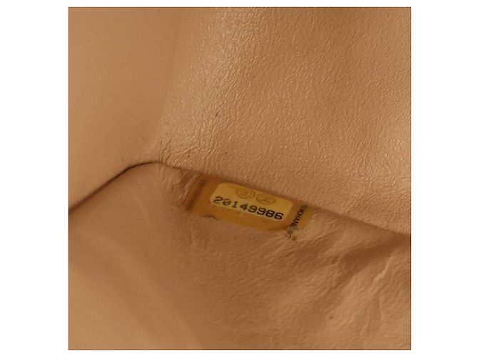 Chanel Beige Jumbo Classic Caviar Double Flap - vista 9