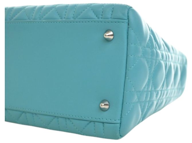Lady Dior aus blauem Lammleder Größe Medium - Ansicht 11