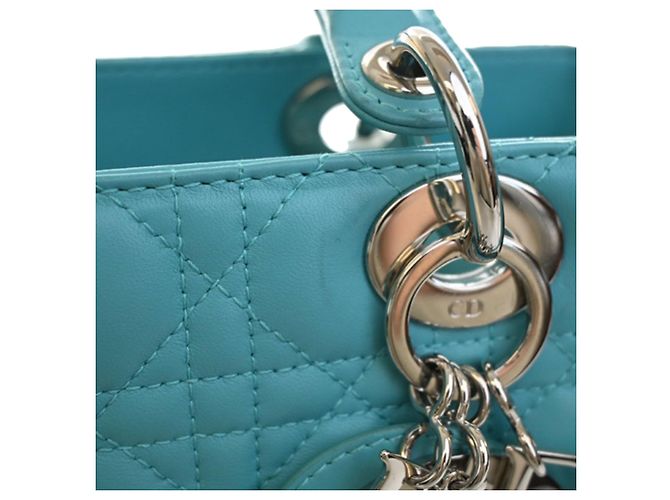 Lady Dior aus blauem Lammleder Größe Medium - Ansicht 8