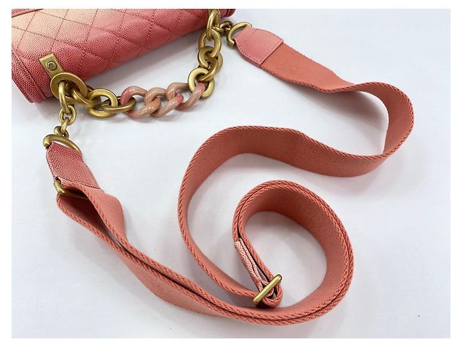 Borsa a tracolla Chanel Matelassé rosa - vista 10