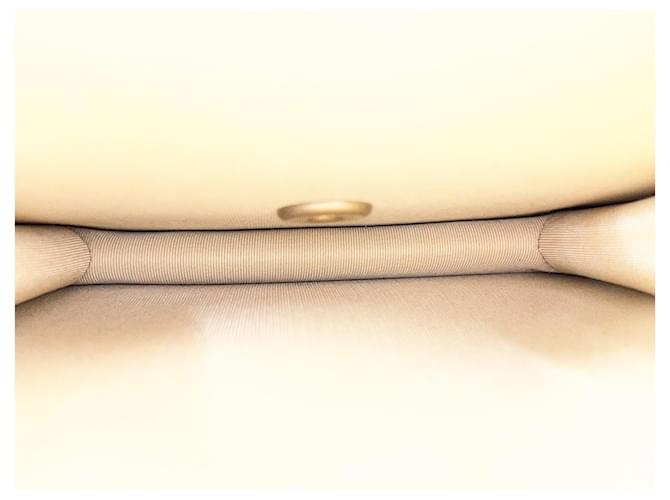 Borsa a tracolla verticale Chanel Boy Bianco - vista 10