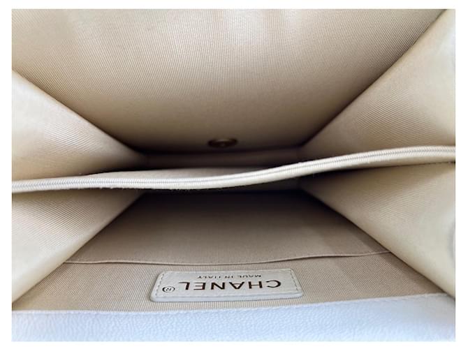 Borsa a tracolla verticale Chanel Boy Bianco - vista 11