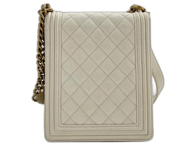 Borsa a tracolla verticale Chanel Boy Bianco - vista 2