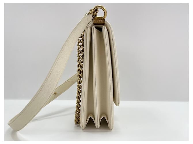Borsa a tracolla verticale Chanel Boy Bianco - vista 4