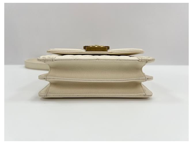 Borsa a tracolla verticale Chanel Boy Bianco - vista 5
