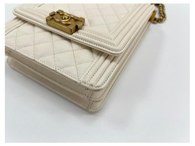 Borsa a tracolla verticale Chanel Boy Bianco - vista 6