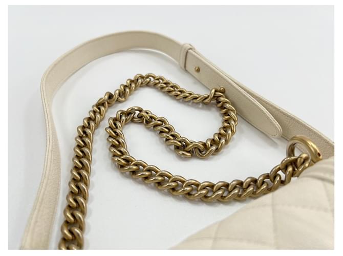 Borsa a tracolla verticale Chanel Boy Bianco - vista 9
