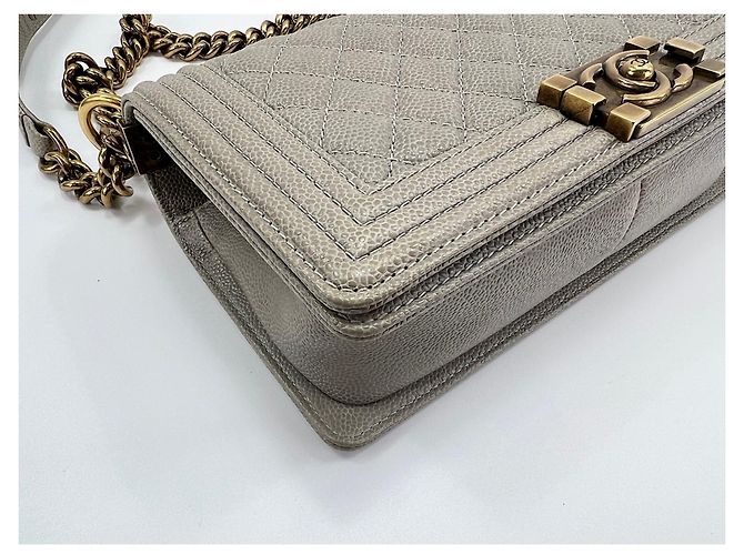 Chanel Boy Schultertasche in Grau Braun - Ansicht 8