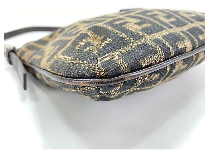Borsa a tracolla Fendi Mamma Bucket Marrone - vista 8