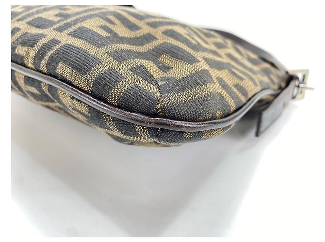 Borsa a tracolla Fendi Mamma Bucket Marrone - vista 9