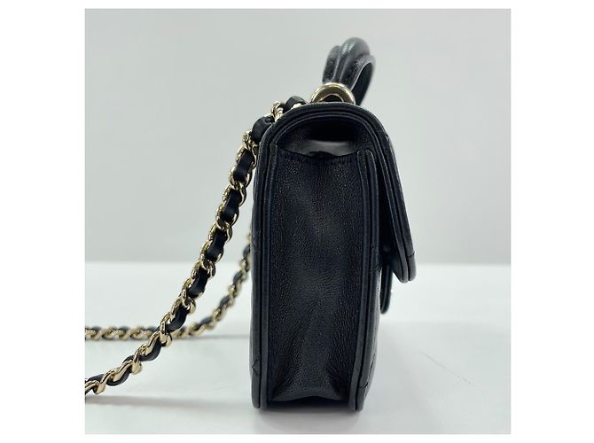 Borsa a tracolla Chanel Matelassé in pelle nera Nero - vista 4
