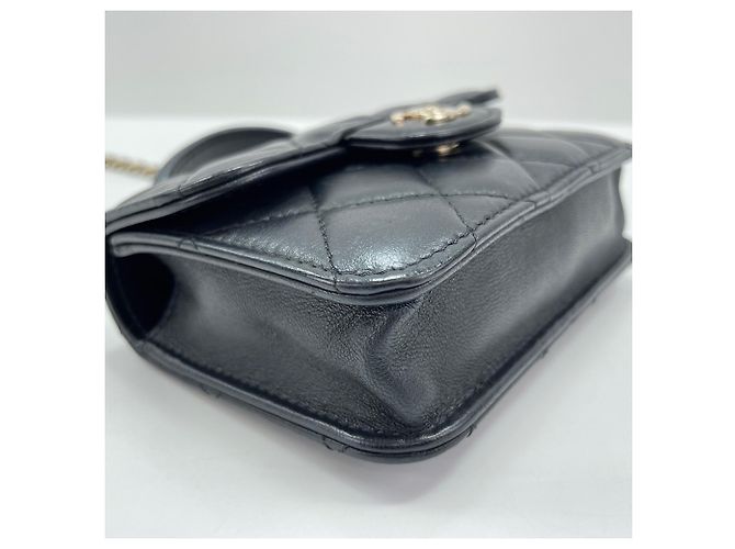 Borsa a tracolla Chanel Matelassé in pelle nera Nero - vista 6