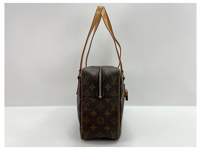 Bolsa de ombro Louis Vuitton Cite em marrom - vista 4