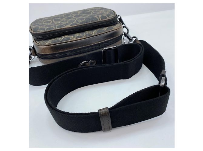 Borsa a tracolla Coach Finlay Crossbody Signature Marrone - vista 10