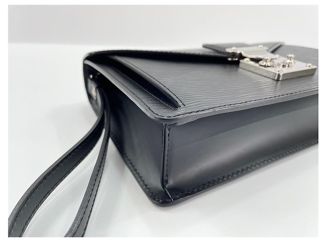 Pochette Sellier Dragonne Louis Vuitton Clutch Nero - vista 7