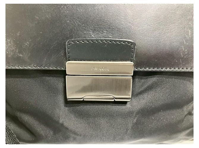 Borsa a tracolla in nylon nero Prada - vista 11