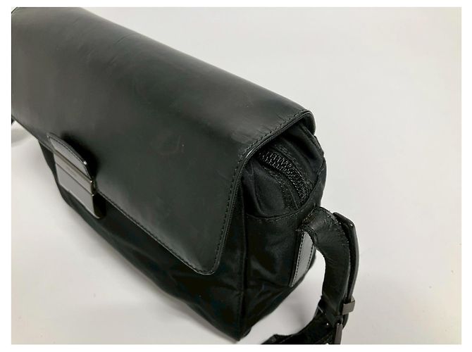 Borsa a tracolla in nylon nero Prada - vista 5