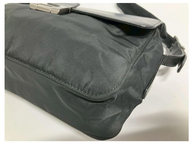 Borsa a tracolla in nylon nero Prada - vista 7
