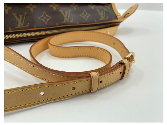 Borsa a tracolla lunga Popincourt Louis Vuitton Marrone - vista 8